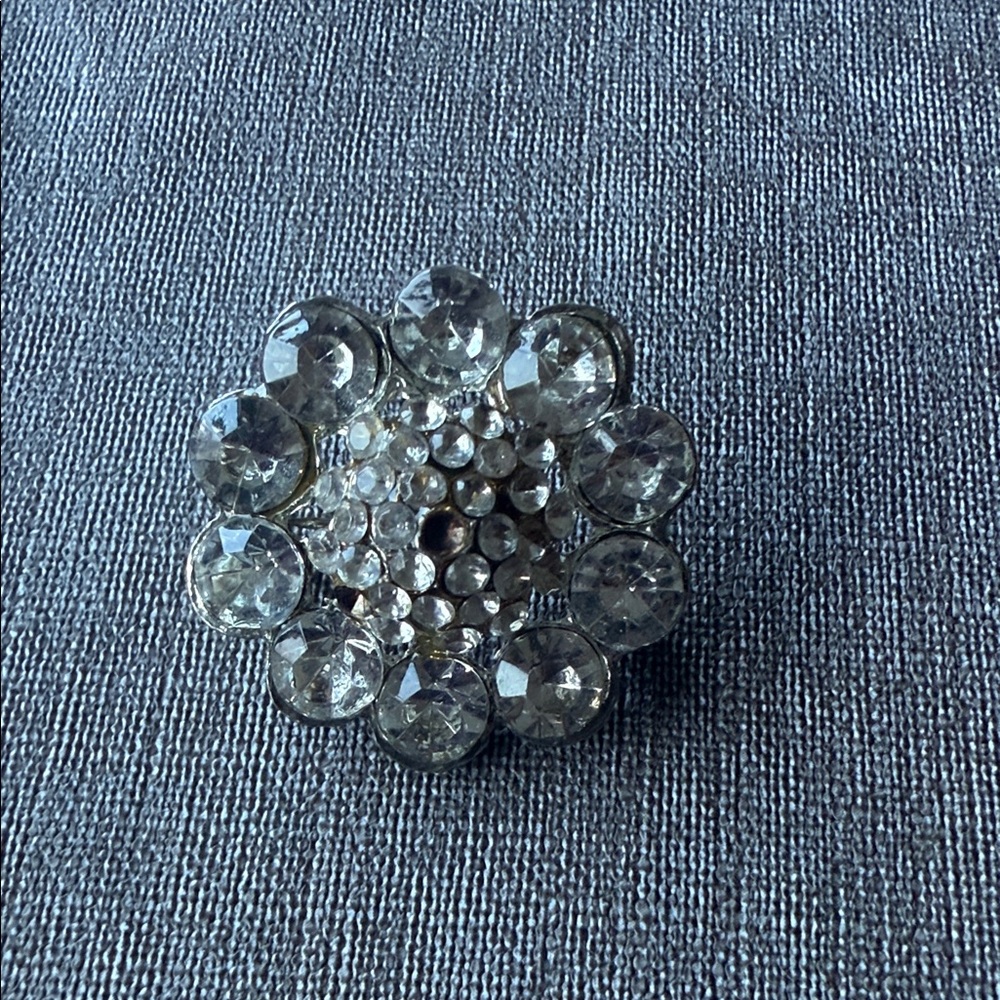 Vintage 80’s Silver Brooch
